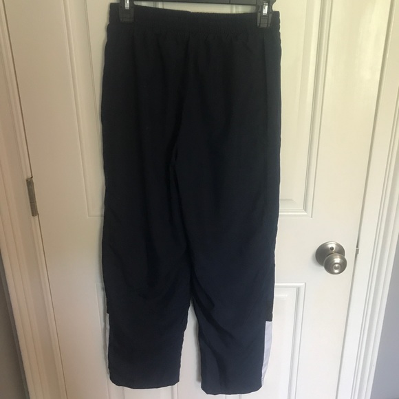 Nike Navy boys sweatpants - Picture 4 of 5